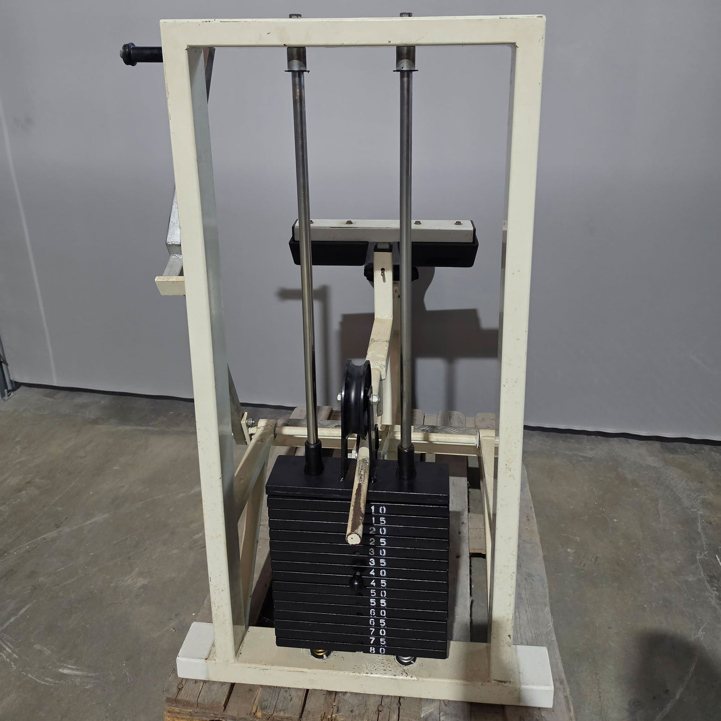 Panatta Wadenmaschine sitzend, Calf Machine, Wadenpresse, Oldschool Bodybuilding, Rahmenfarbe Weiß, gebraucht mit Gebrauchsspuren
