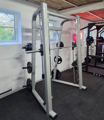 DankSport Multipresse geführt, Smith Machine, Rahmenfarbe Silber und Schwarz, NEU