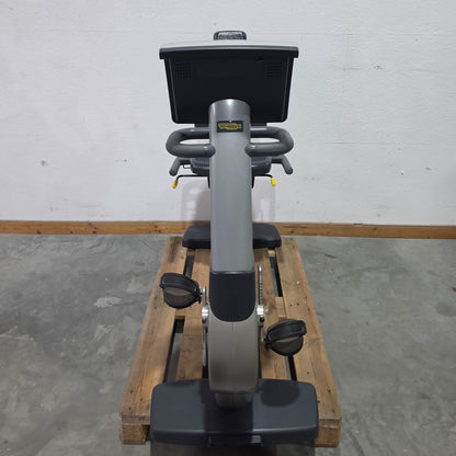 TechnoGym Recumbent Excite Line Recline 500, LED Display, verstellbare Pedalarme, ohne Handpuls, Polster Dunkelblau, gebraucht - überholter Zustand