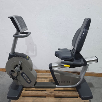 TechnoGym Recumbent Excite Line Recline 500, LED Display, verstellbare Pedalarme, ohne Handpuls, Polster Dunkelblau, gebraucht - überholter Zustand