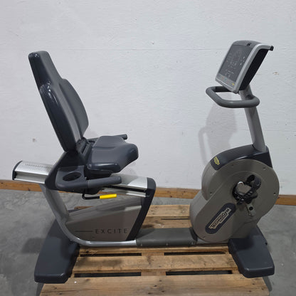TechnoGym Recumbent Excite Line Recline 500, LED Display, verstellbare Pedalarme, ohne Handpuls, Polster Dunkelblau, gebraucht - überholter Zustand
