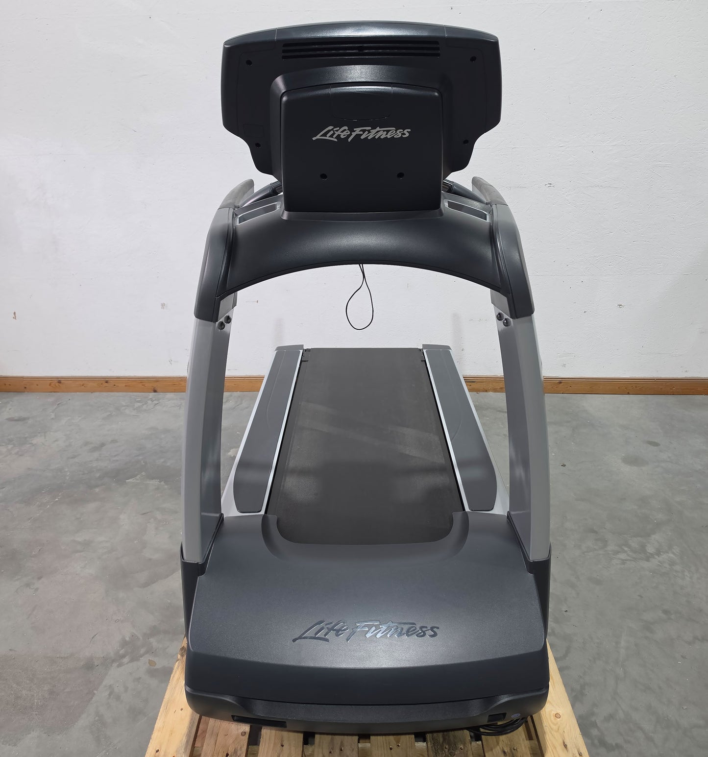 Life Fitness Laufband 95T - Elevation Series 95t - Engage 7" Touchscreen Konsole, gebraucht - überholter Zustand