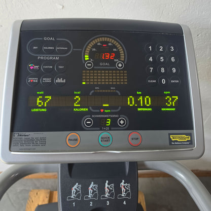 Technogym Wave Excite Line  700 Stepper - Inliner - Ski Ellipsentrainer, LED Display, gebraucht - überholter Zustand