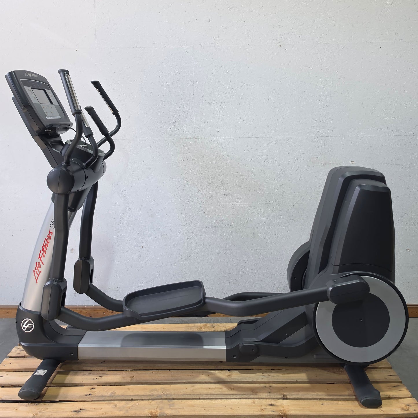 Life Fitness Crosstrainer 95X - Elevation Series 95x - Engage 7" Touchscreen Konsole, gebraucht - überholter Zustand