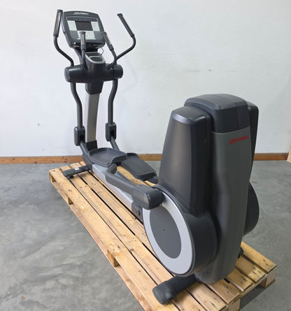 Life Fitness Crosstrainer 95X - Elevation Series 95x - Engage 7" Touchscreen Konsole, gebraucht - überholter Zustand