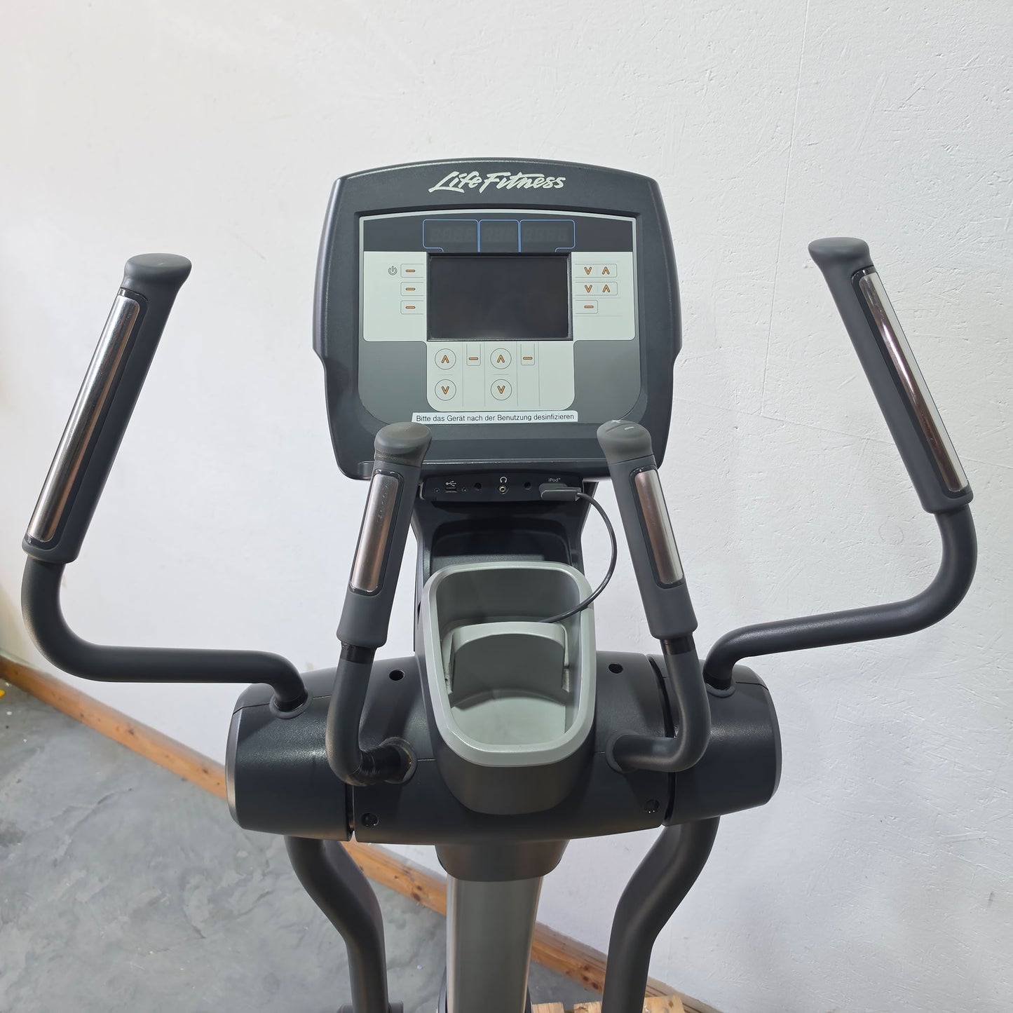 Life Fitness Crosstrainer 95X - Elevation Series 95x - Engage 7" Touchscreen Konsole, gebraucht - überholter Zustand