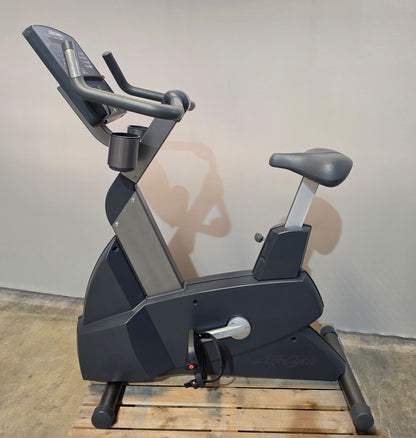 Life Fitness Ergometer Lifecycle, Integrity Serie, LED Konsole, Anthrazit - gebraucht - überholter Zustand, kleine optische Stellen am Display