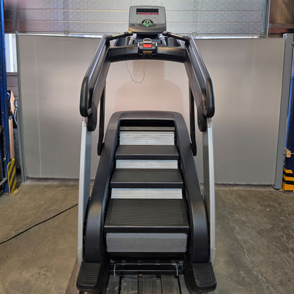 Intenza Escalate Stairclimber 550 Ci, Treppensteiger, Treppe, 20fach verstellbare Steigung, LED Display, gebraucht - überholter Zustand