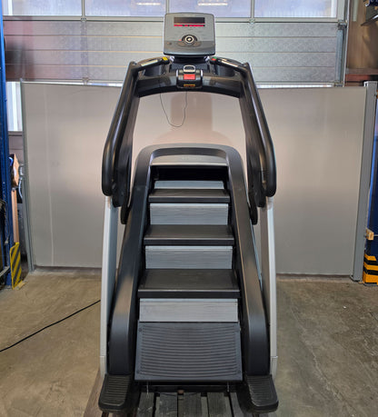 Intenza Escalate Stairclimber 550 Ci, Treppensteiger, Treppe, 20fach verstellbare Steigung, LED Display, gebraucht - überholter Zustand