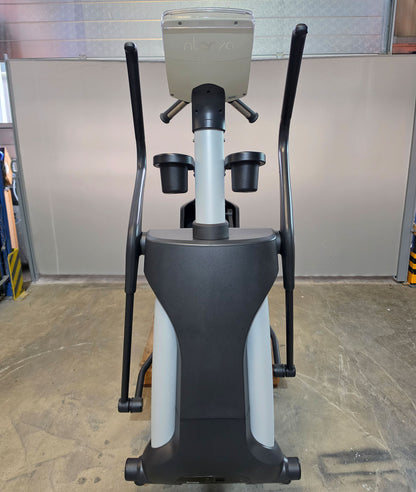 Intenza Elliptical Trainer 550 ETi, Crosstrainer mit Steigungsverstellung, LED Display, gebraucht - überholter Zustand