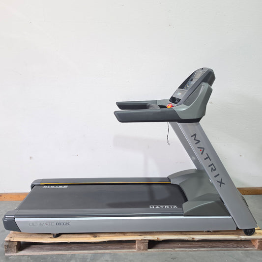 Matrix T3X Laufband, Neues Modell, LED Display, gebraucht - überholter Zustand