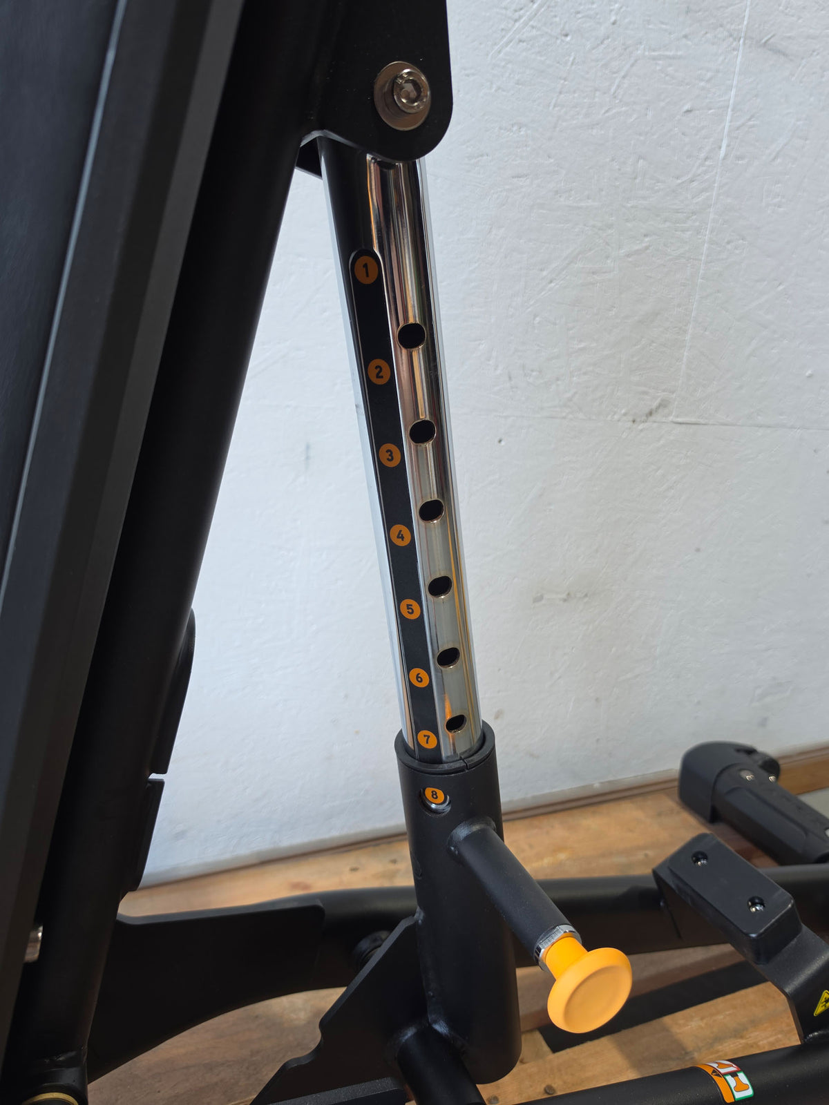 Matrix Magnum MG-A82 Universalbank verstellbar, Hantelbank ohne Ablage, Magnum Multi-adjustable Bench LP, Rahmenfarbe Schwarz, gebraucht - überholter Zustand