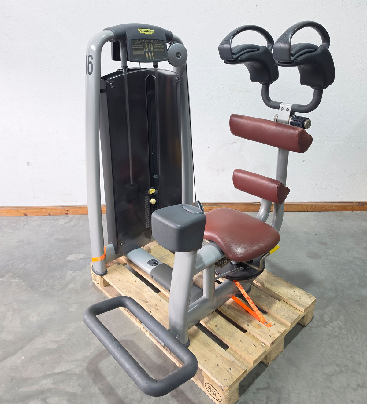 TechnoGym 18 Kraftgeräte mit Steckgewichten im Set aus der Selection Line, Strength Machines with Stack Weight, gebraucht - überholter Zustand