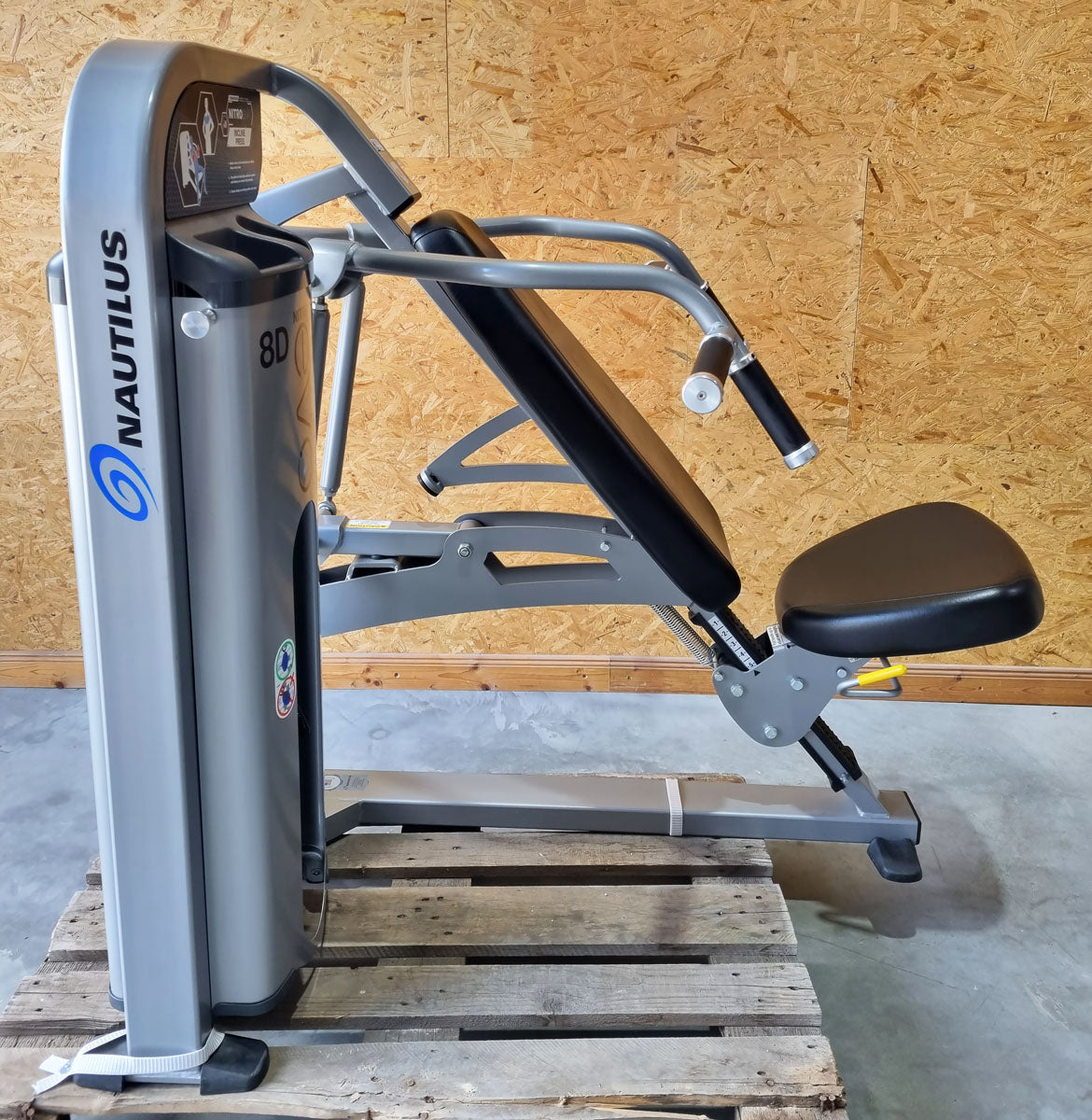 Nautilus Nitro Evo Strength Training Set - 27 fitness machines and 5 benches in a set - used - TOP condition
