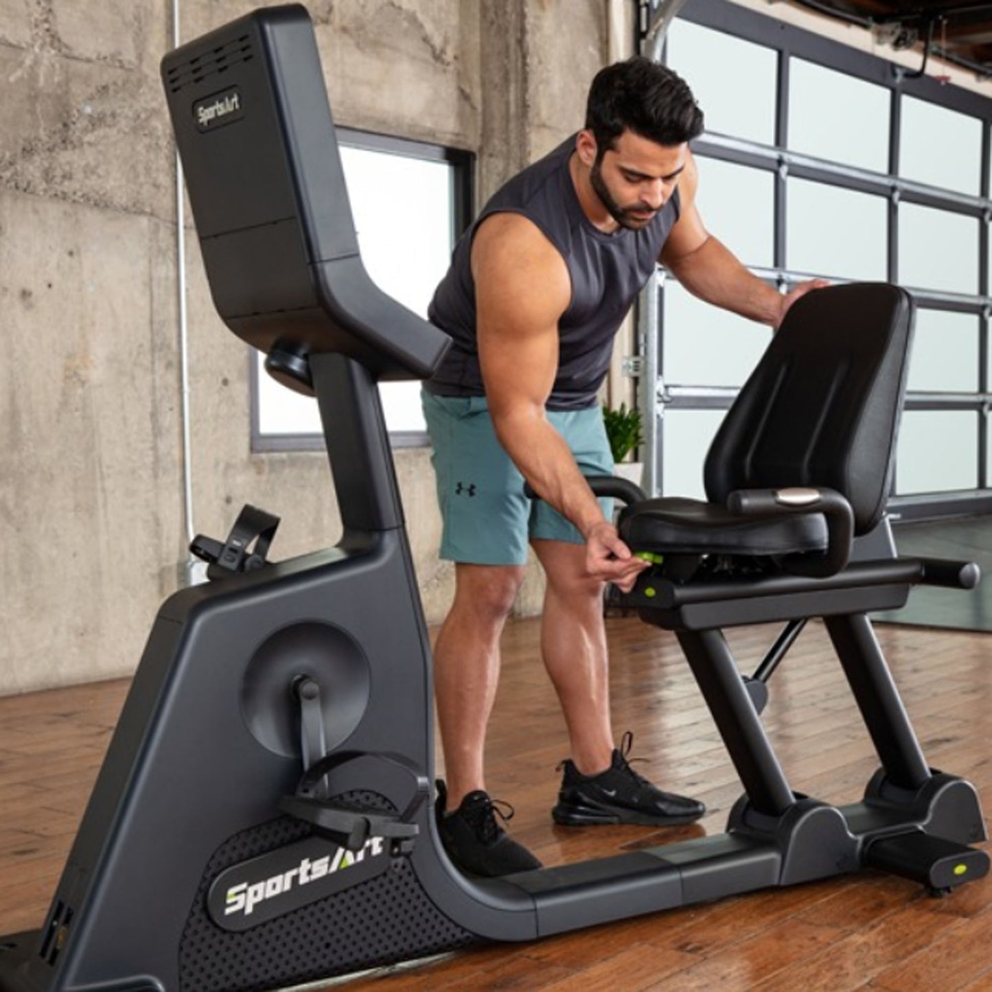 Sportsart Recumbent Bike - Liegeergometer C573R