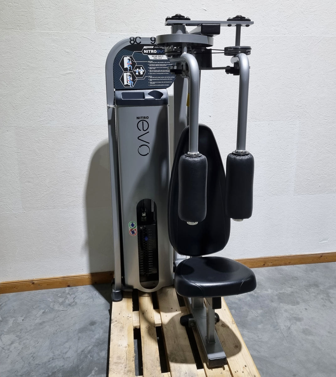 Nautilus Nitro EVO and Plus Series - Strength Training Set - 23 fitness machines and 3 benches in a set - used - TOP condition