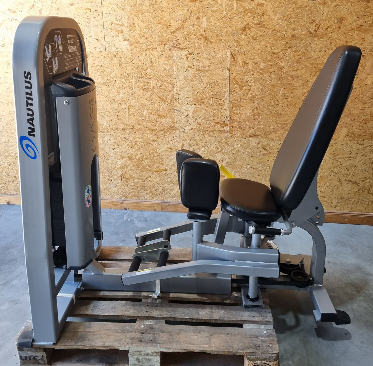 Nautilus Nitro Evo Strength Training Set - 27 fitness machines and 5 benches in a set - used - TOP condition