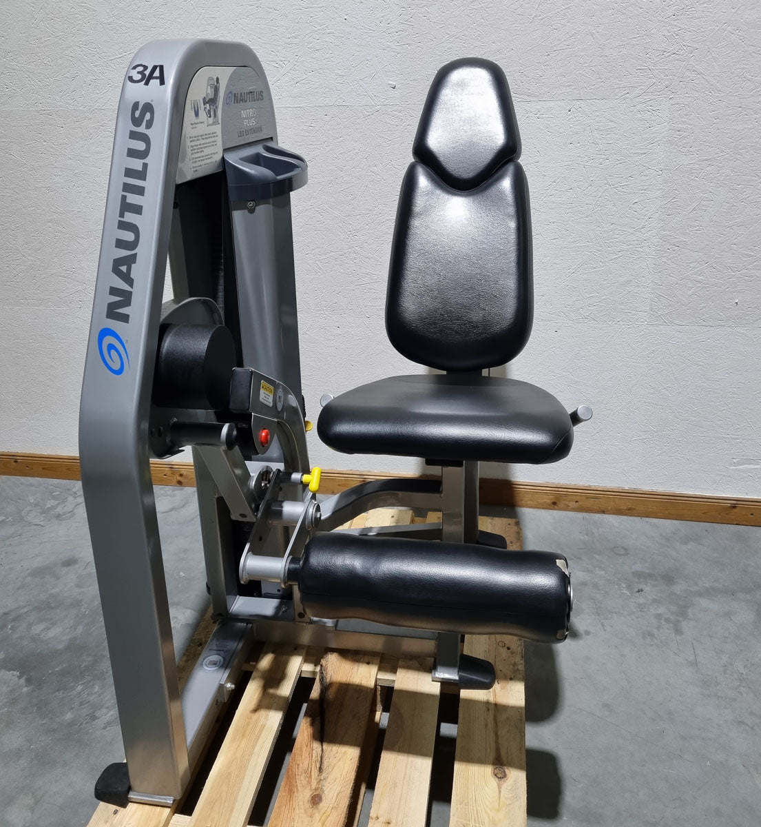 Nautilus Nitro EVO and Plus Series - Strength Training Set - 23 fitness machines and 3 benches in a set - used - TOP condition