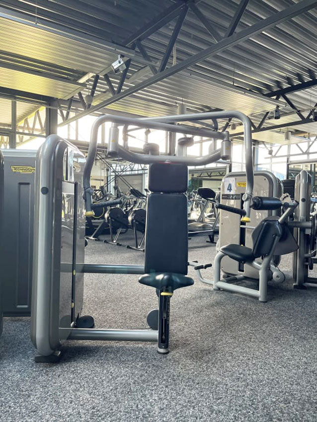 TechnoGym 13 strength training machines in a set, Element Line series, used - refurbished condition