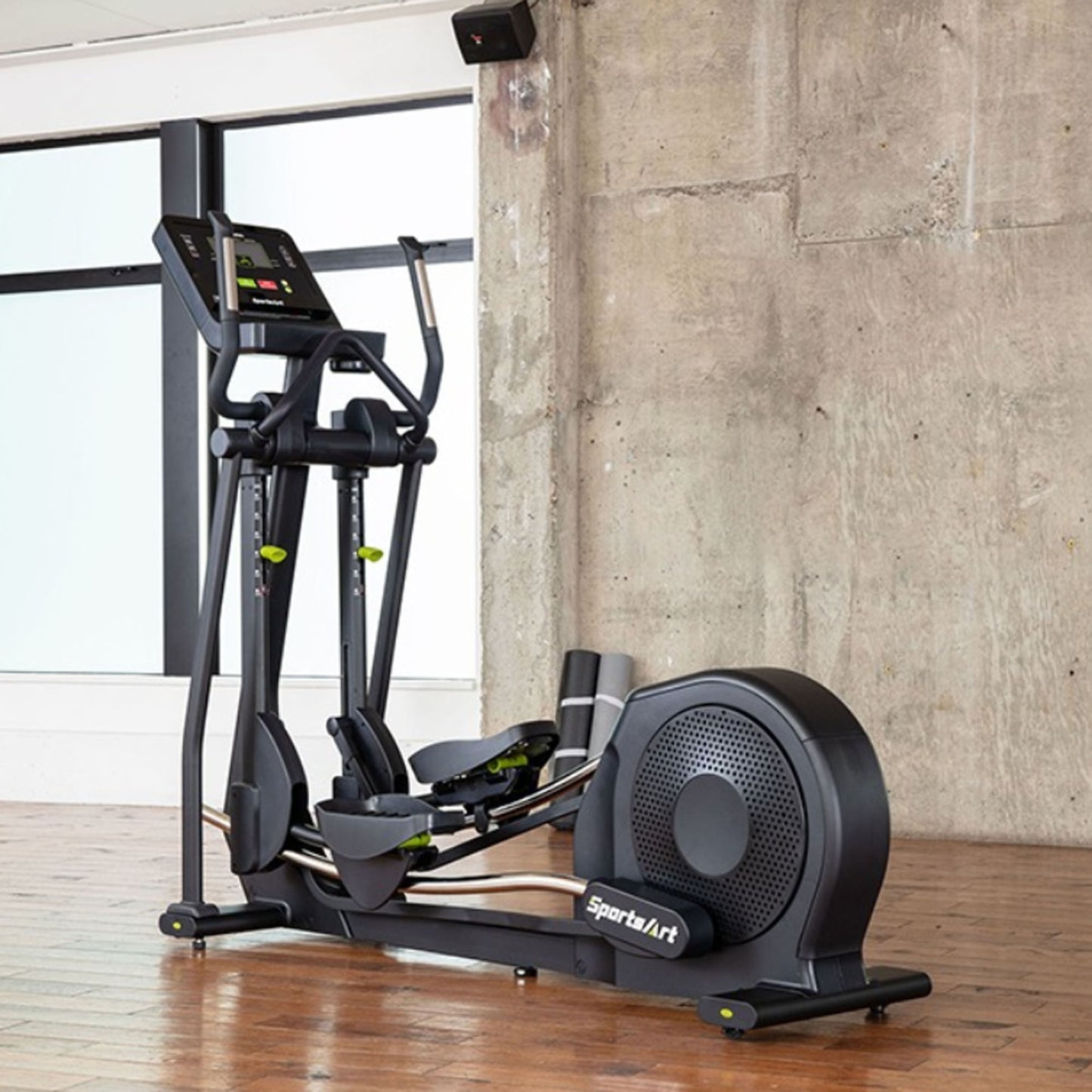 Sportsart Elliptical, Ellipsentrainer E873