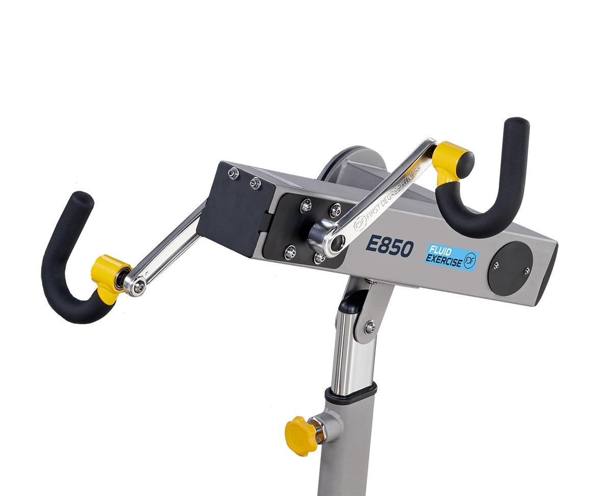 First Degree Fluid Exercise UBE E850 - Rudergerät