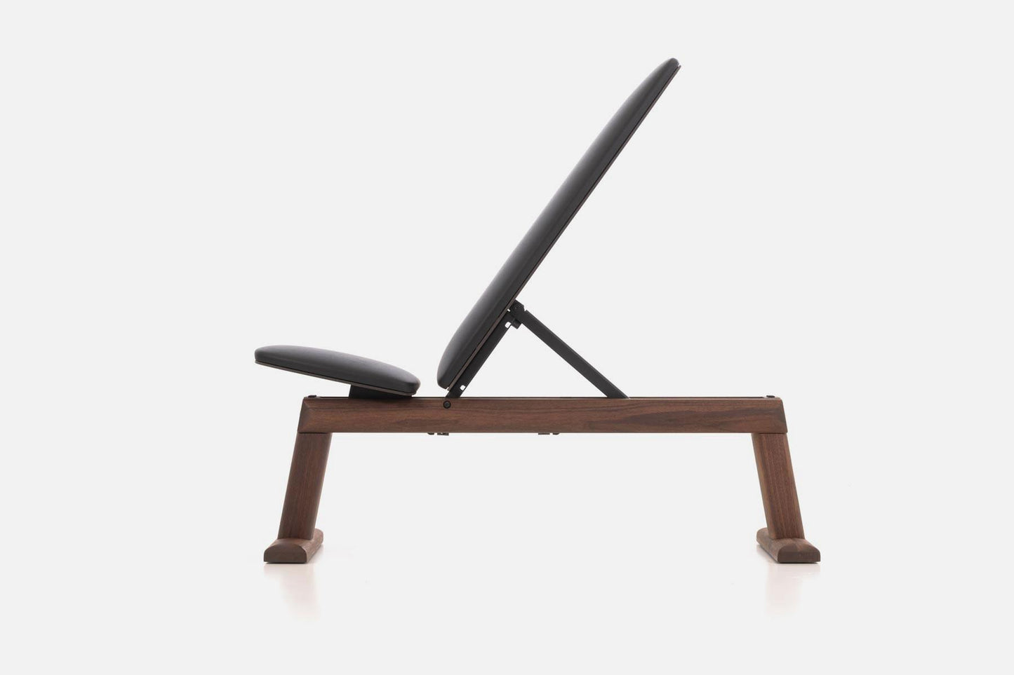 WaterRower NOHrD Weightbench Trainingsbank Nussbaum - Kunst oder Echtleder in Schwarz