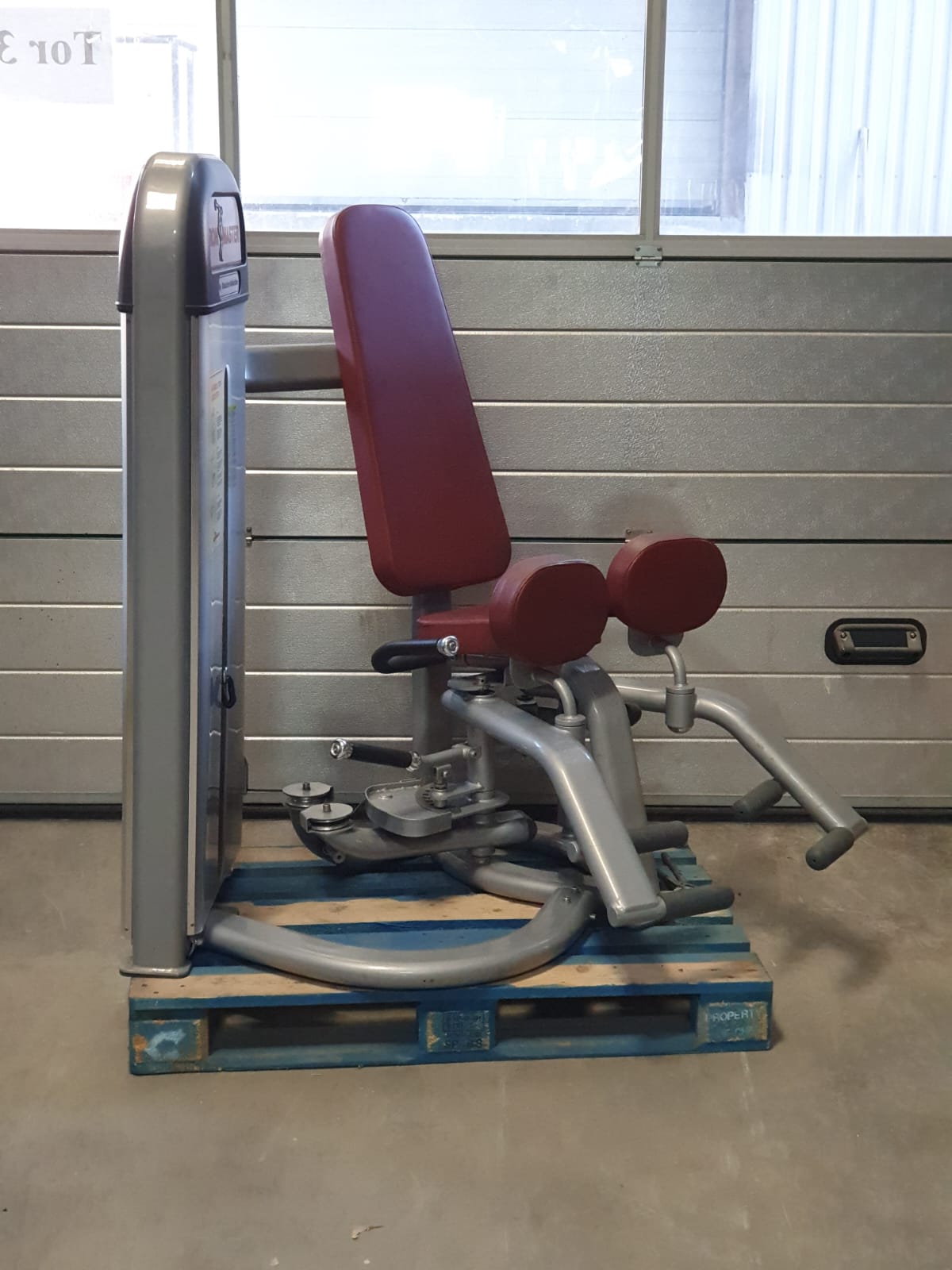 Iron Master Abduktoren Adduktoren 2 in 1-Kombimaschine, Rahmenfarbe Silber, Polsterfarbe Rot, gebraucht - überholter Zustand