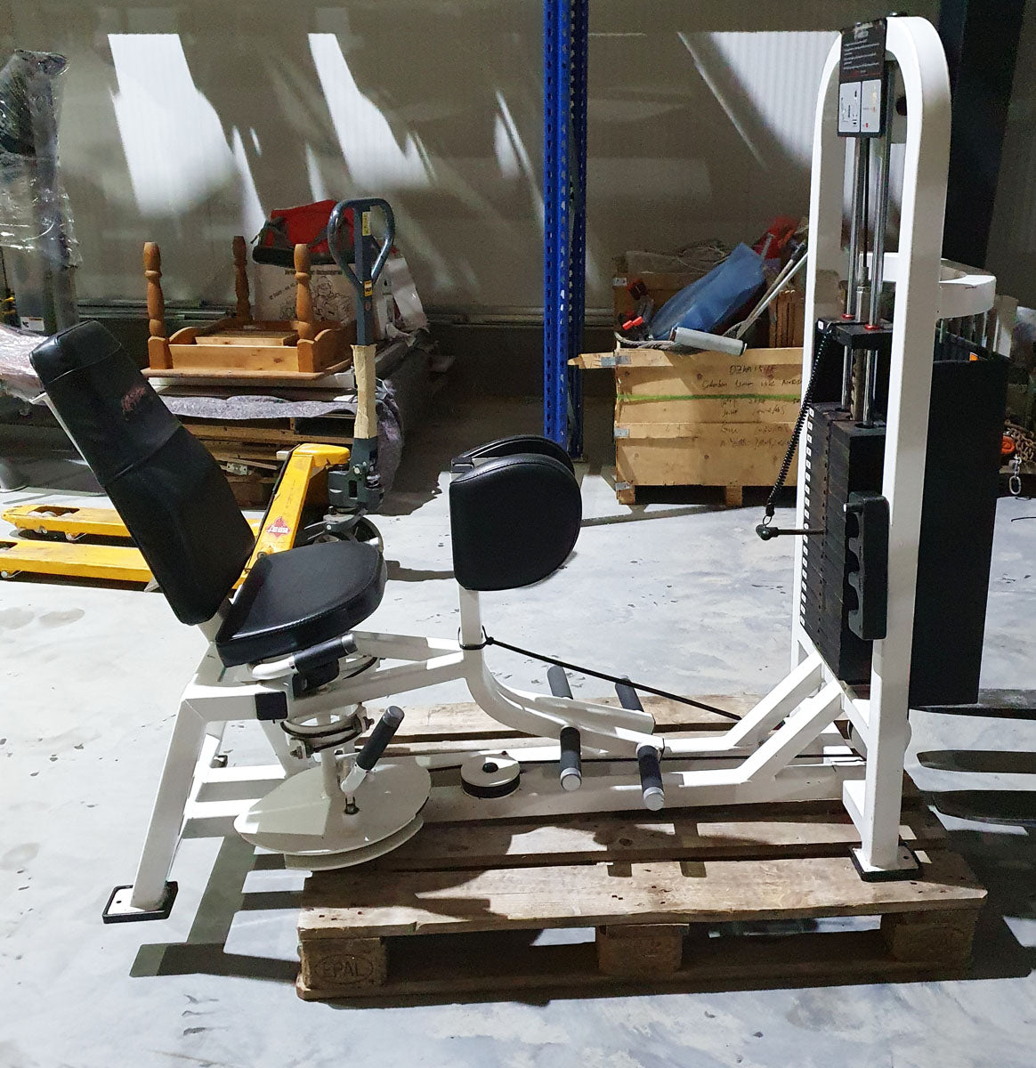 Life Fitness Adductor Machine, Hip Adductor - Frame White, Upholstery Black, Used - Refurbished Condition