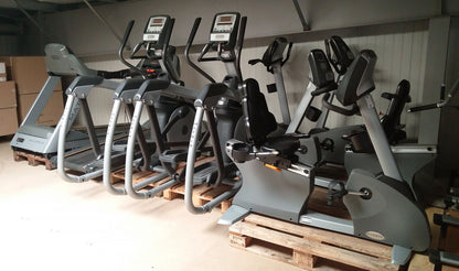 Endurance equipment set 8 pcs from Matrix, young cardio equipment, new models, Ascent Trainer, treadmills, ergometers, recumbent etc., used - refurbished condition