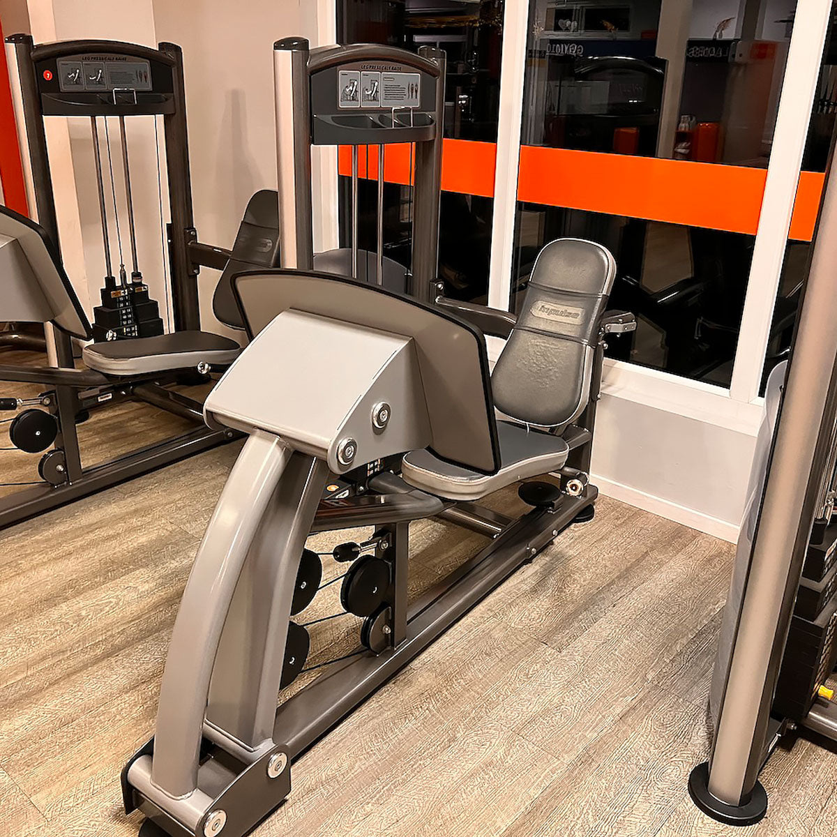 Impulse Fitness leg press horizontal, frame color gray-anthracite, used - refurbished condition