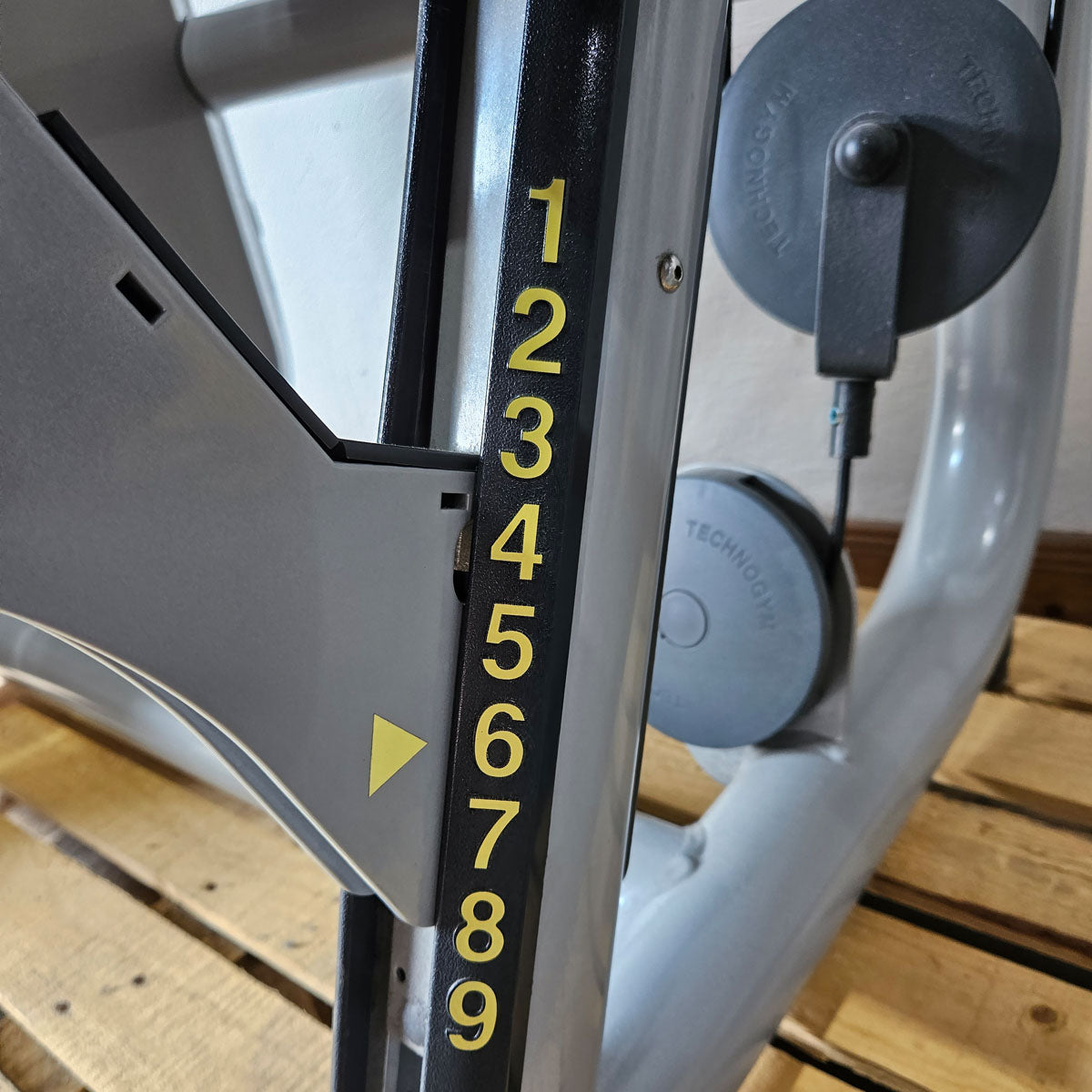 TechnoGym 12 Kraftgeräte im Set, Element Line Serie, Kraftgerätepark Fitnessstudio, gebraucht - überholter Zustand