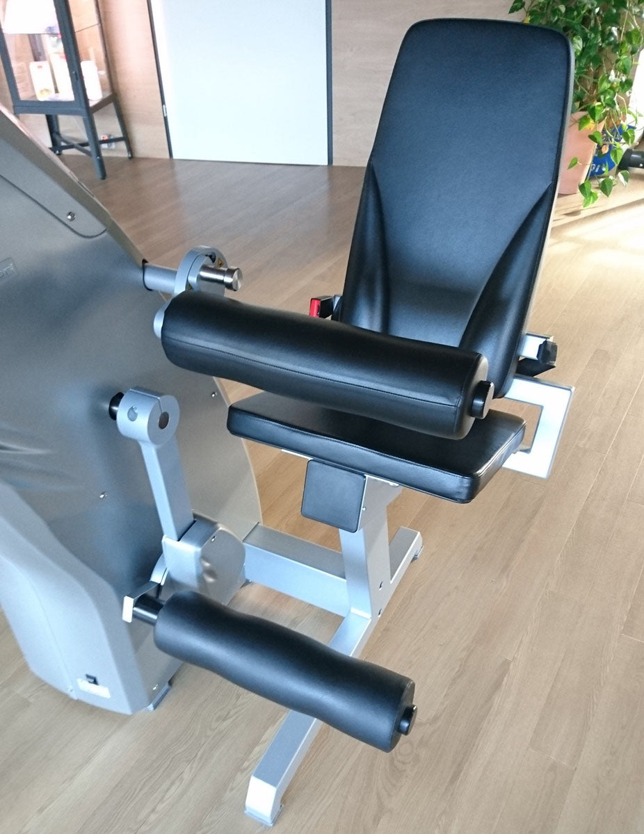Milon strength-endurance circuit from 2014, youngtimer, aluminum look, 12 circuit devices, built end of 2013 - delivered 2014 - overhauled and as good as new condition