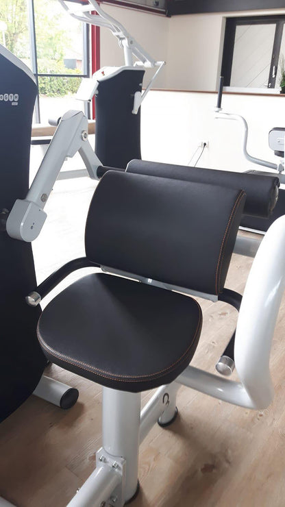 eGym strength circuit, 7 machines, including software and app, built in 2016, used but in mint condition - very good condition