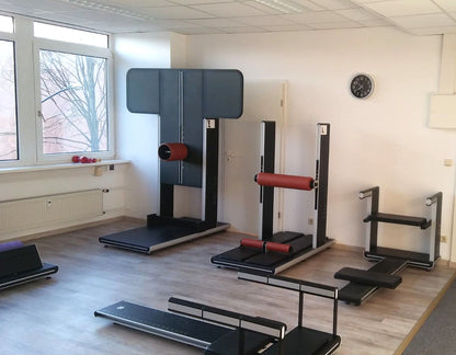 Fle-xx X-Series Circuit, set of 8, flexibility circuit, built in 2018, spine concept, back circuit for stretching, modern design, very good condition