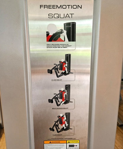 Freemotion Squat G610 - Kniebeugenmaschine, Bein Krafttrainingsgerät aus der Genesis Serie, Rahmenfarbe Silber, gebraucht - überholter Zustand