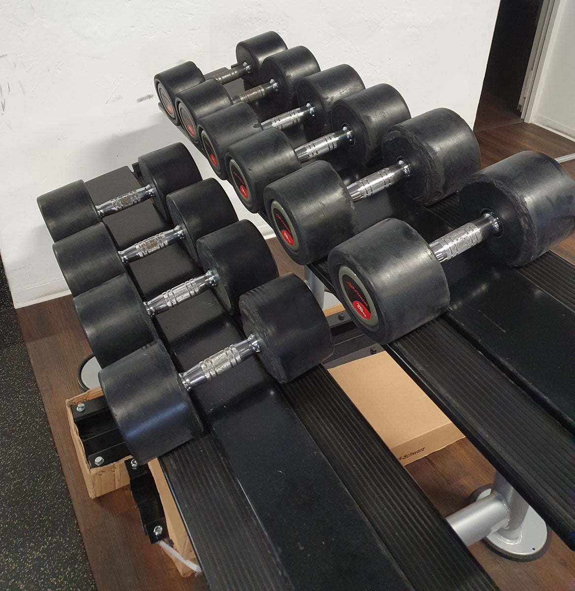 Life Fitness Hantelsatz, gummiert, 2kg bis 40kg in 2kg und 2,5kg Stufen, gebraucht