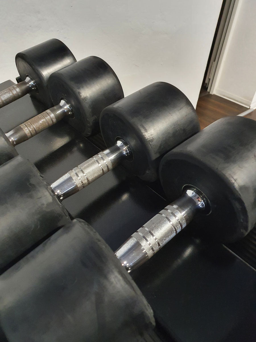 Life Fitness Hantelsatz, gummiert, 2kg bis 40kg in 2kg und 2,5kg Stufen, gebraucht