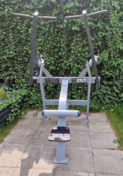 Inter Atletika Outdoor EXplode 9 Kraftgeräte im Set, DHZ Xplode Kraftgerätepark, Baujahr 2021, Farbe Grau-Silber, gebraucht - geprüfter Zustand