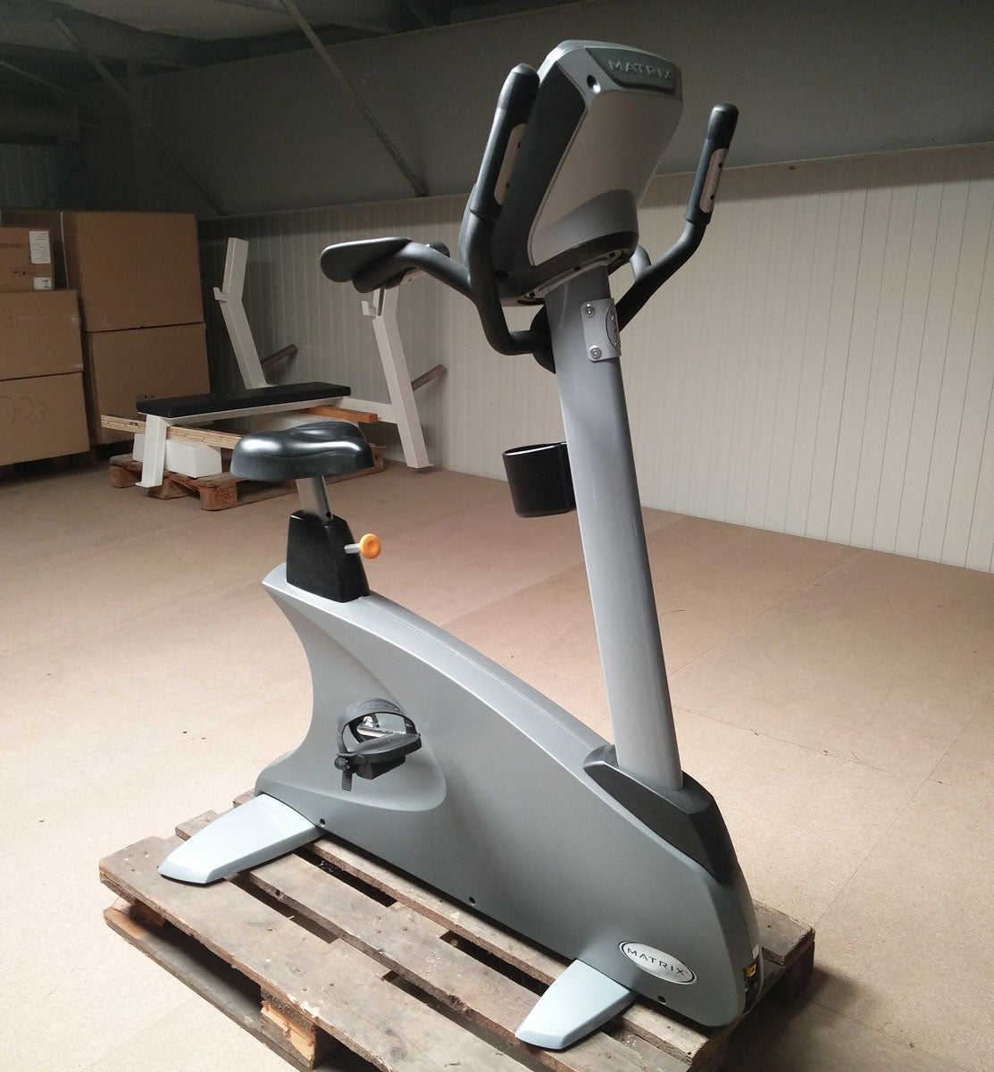 Endurance equipment set 8 pcs from Matrix, young cardio equipment, new models, Ascent Trainer, treadmills, ergometers, recumbent etc., used - refurbished condition