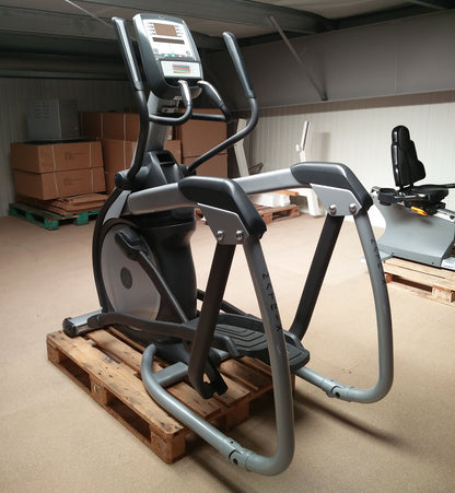 Endurance equipment set 8 pcs from Matrix, young cardio equipment, new models, Ascent Trainer, treadmills, ergometers, recumbent etc., used - refurbished condition