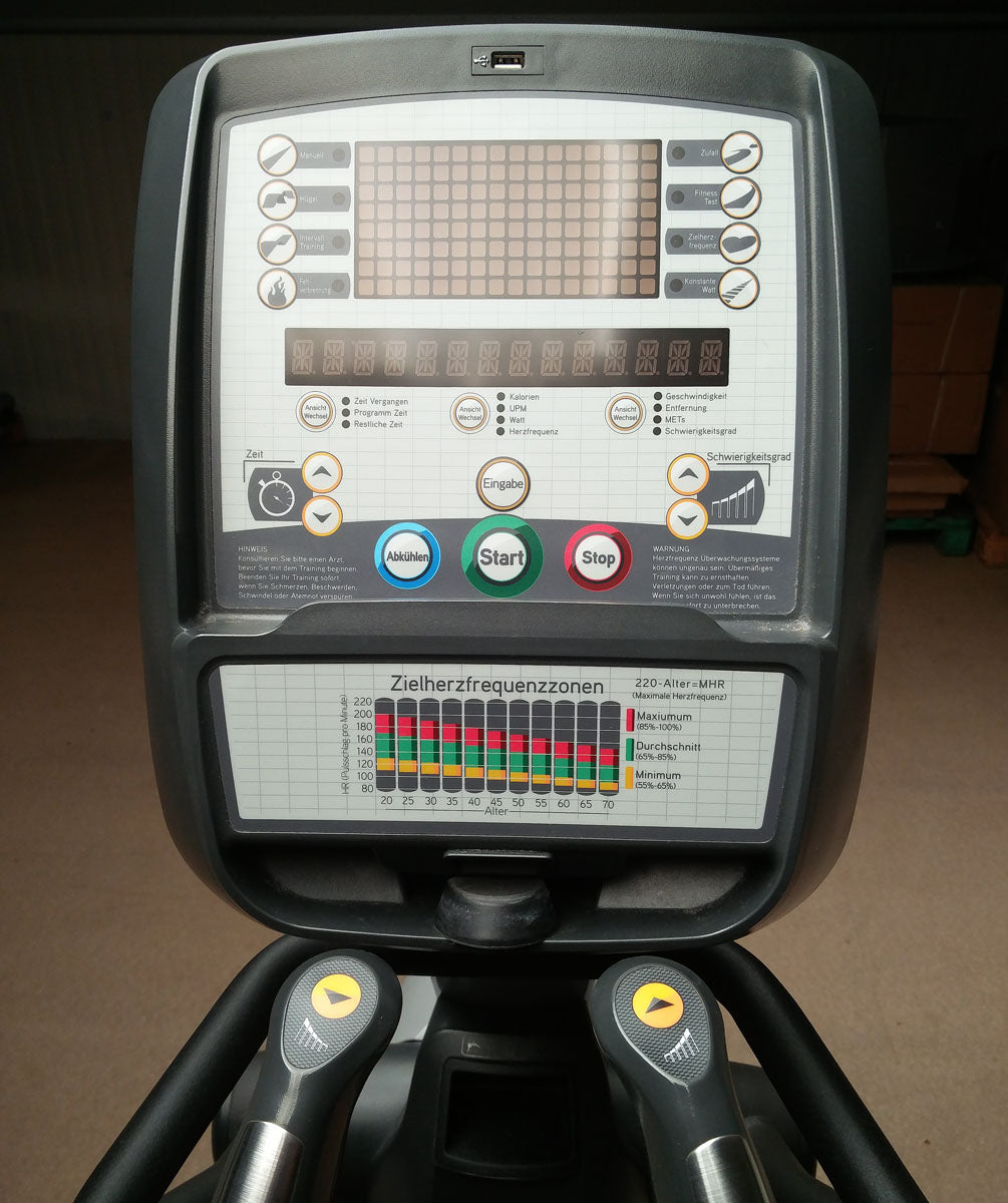 Endurance equipment set 8 pcs from Matrix, young cardio equipment, new models, Ascent Trainer, treadmills, ergometers, recumbent etc., used - refurbished condition
