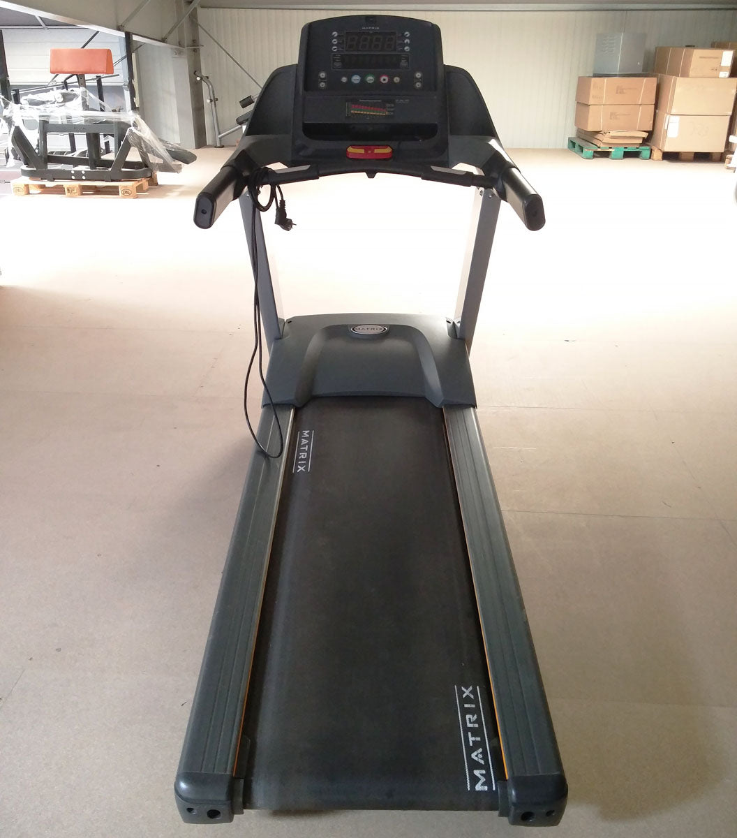 Endurance equipment set 8 pcs from Matrix, young cardio equipment, new models, Ascent Trainer, treadmills, ergometers, recumbent etc., used - refurbished condition