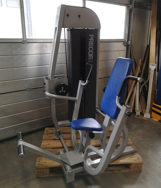 Precor bench press machine with entry aid, chest press, 105 kg weight block, frame color silver, used - refurbished condition