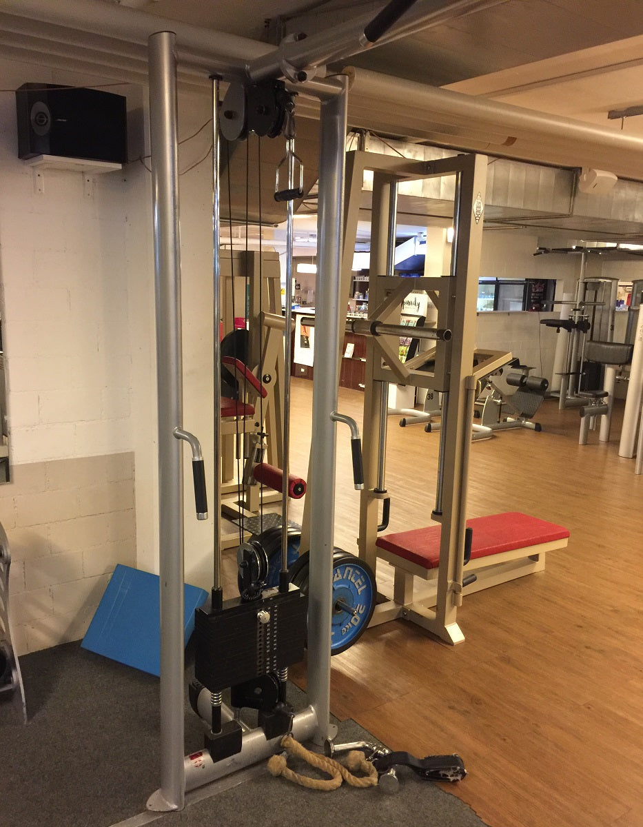 Gym80 Sygnum individual devices e.g. cable pull, leg extension, lat pull, chest press, gluteus, cable pull, press bench, benches adjustable basic, back extension etc., used