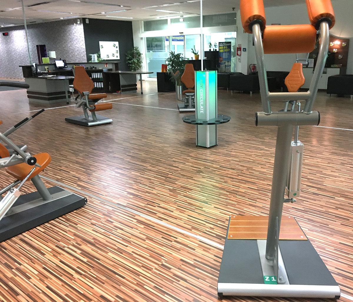 SportsArt start-up package - strength training equipment, cardio equipment, circuits, weight benches, etc. - complete gym equipment - used, refurbished condition