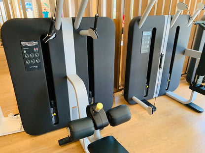 TechnoGym Kinesis Stationen, 6 Kraftgeräte im Set, gebraucht, überholter Zustand