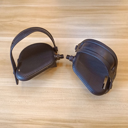 Pedale für Ergometer incl. Pedalriemen (je 1 Paar) - Premium OEM Qualität