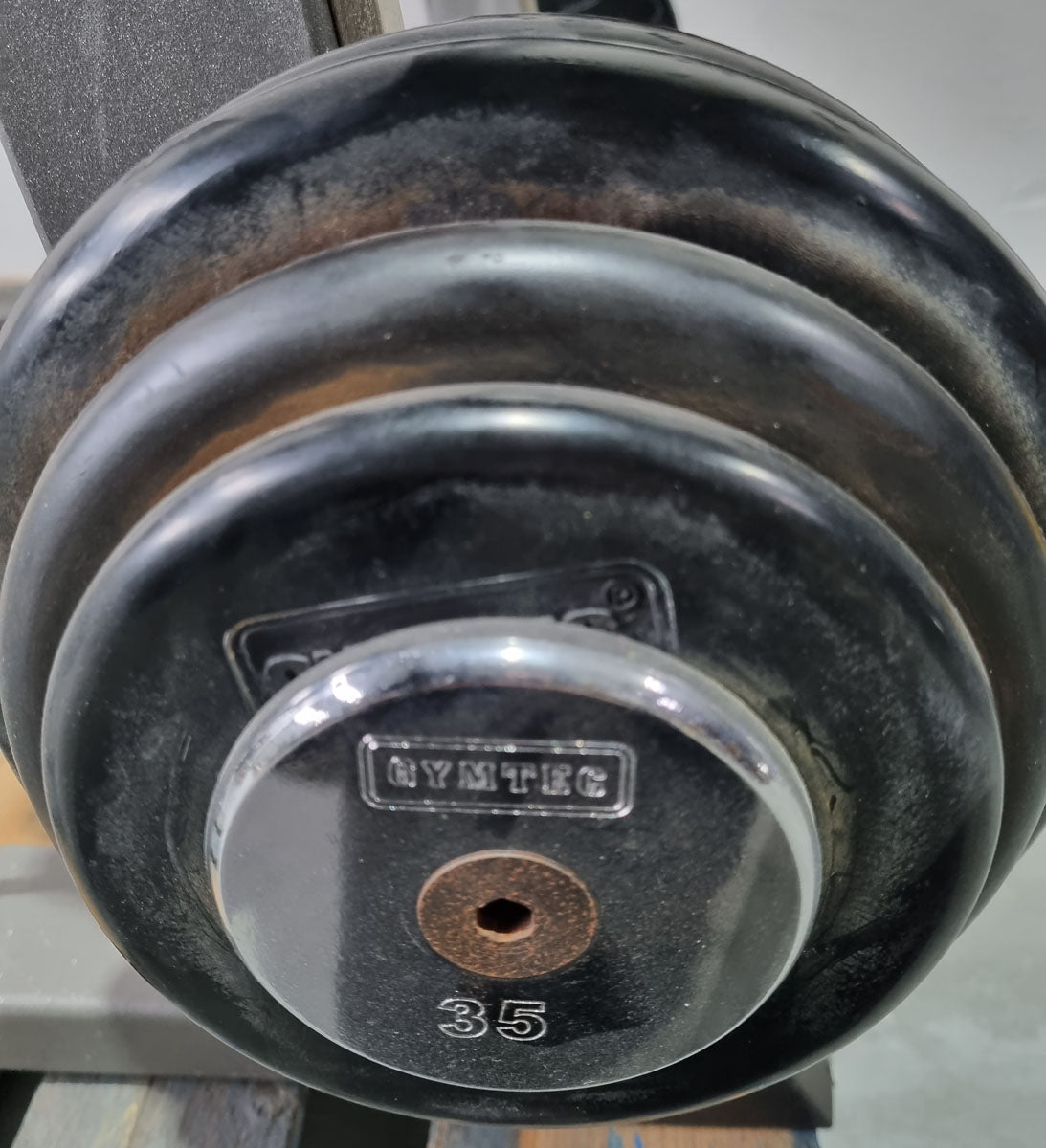 Barbell compact set 12.5 kg to 35 kg in 2.5 kg increments, 10 pieces in total, similar to SZ barbells, including stand from Gymleco, stand color silver, used