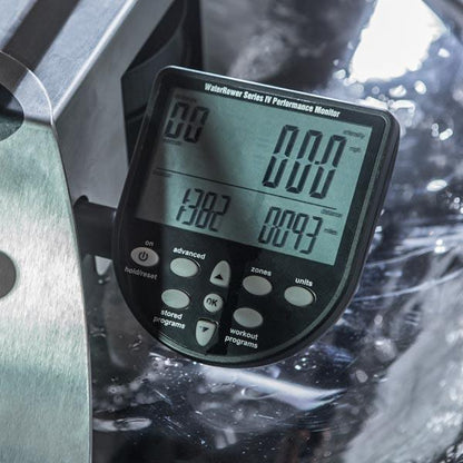 WaterRower Series IV Performance Monitor an Fitnessgerät.