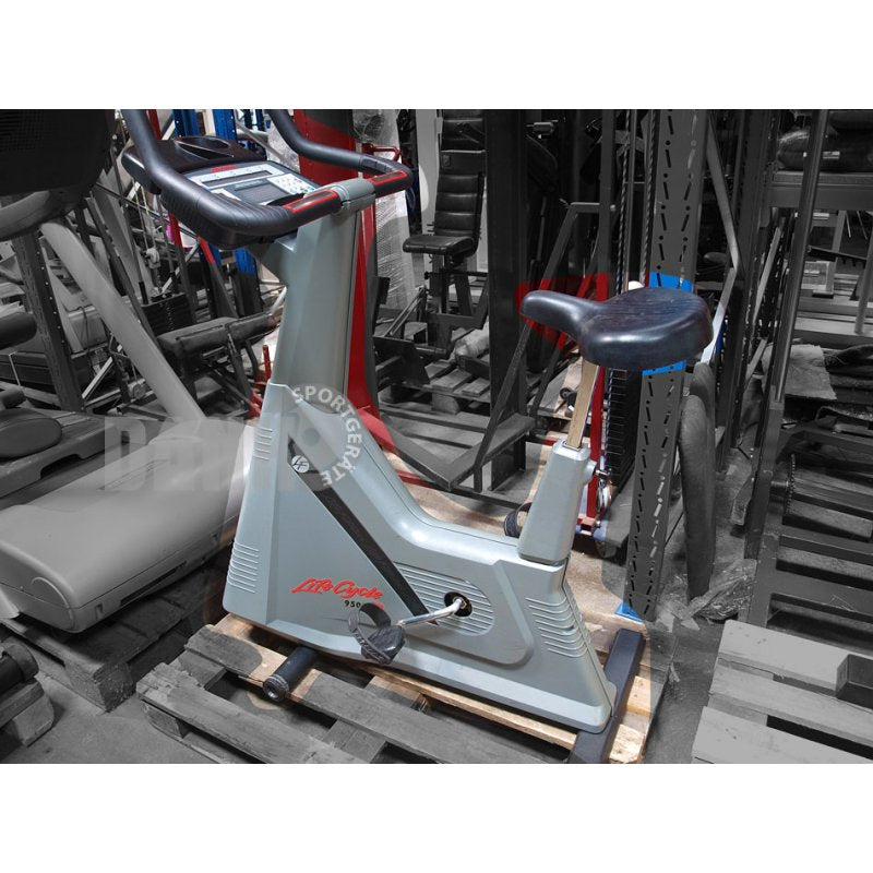 Life Fitness Next Generation cardio equipment, 7 machines, used